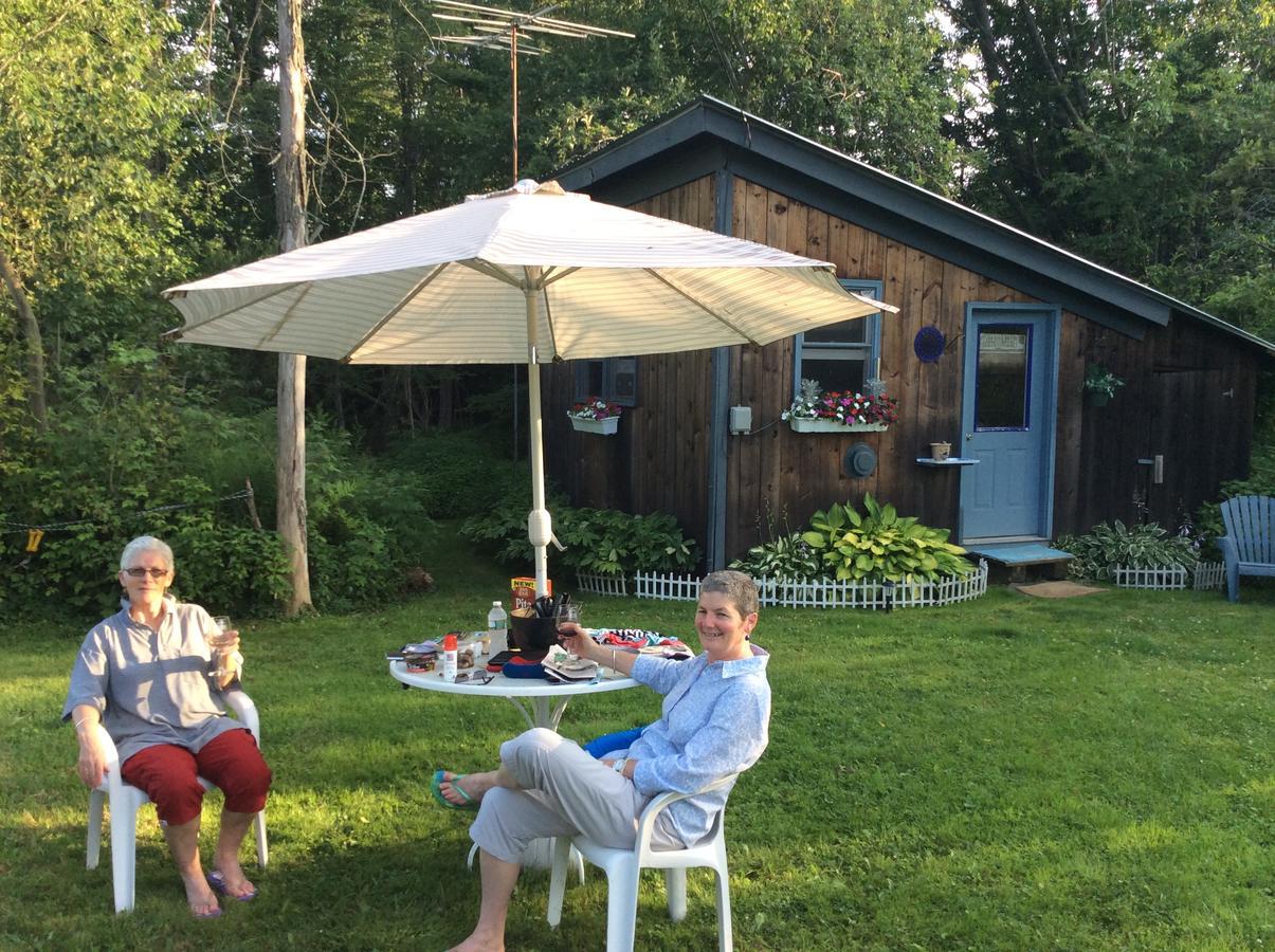 Firefly Bed & Breakfast Lincoln Екстериор снимка